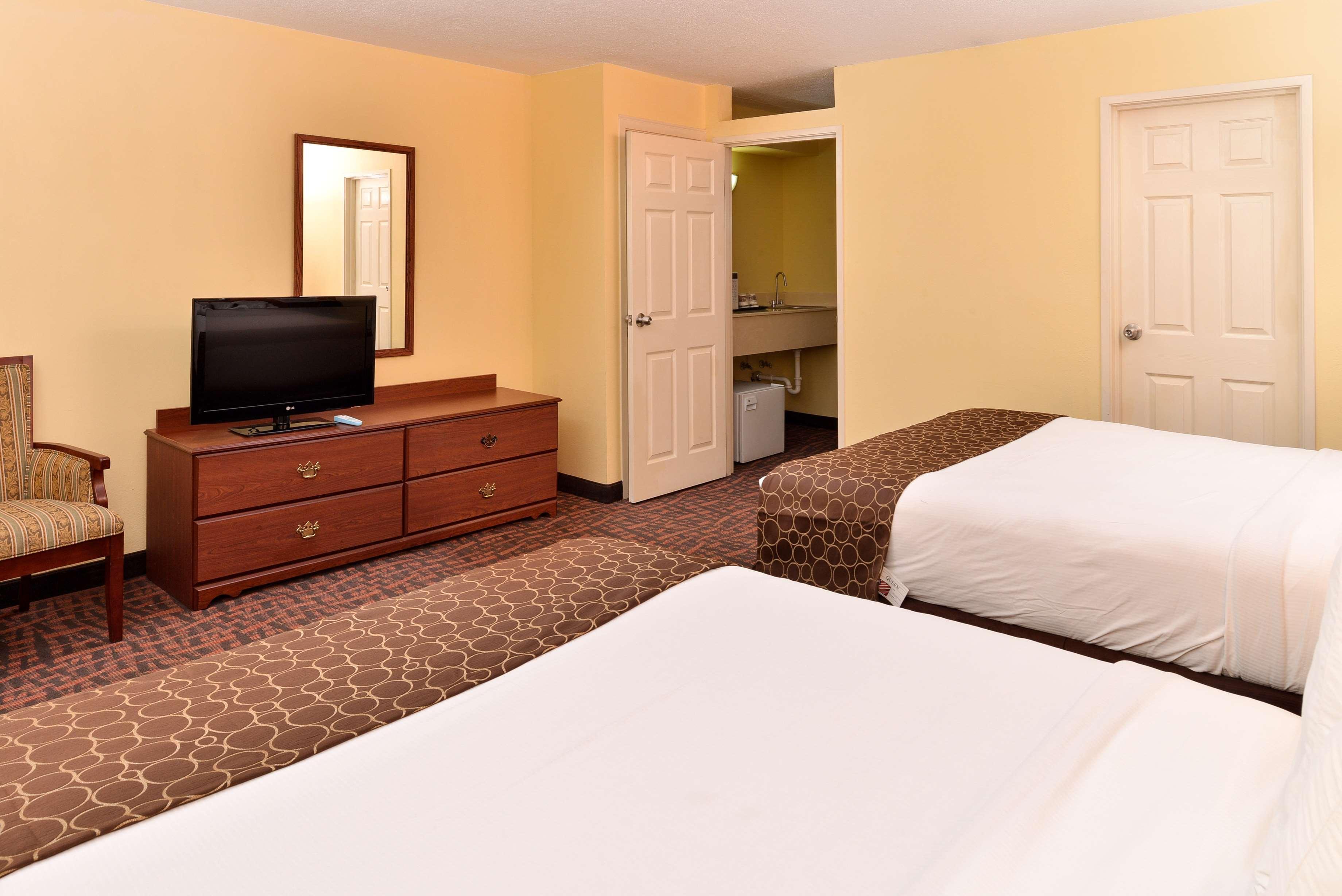 Best Western Louisville East Inn & Suites Dış mekan fotoğraf