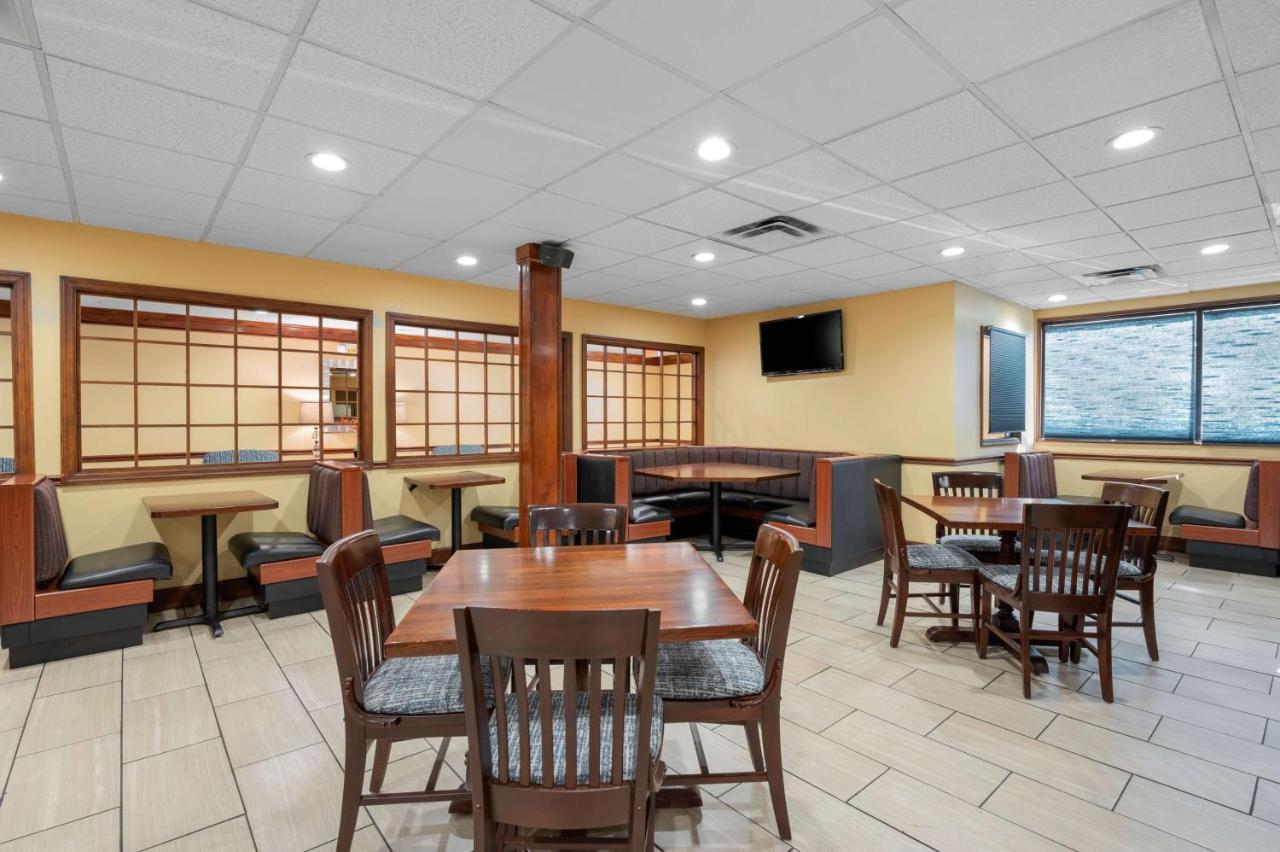Best Western Louisville East Inn & Suites Dış mekan fotoğraf