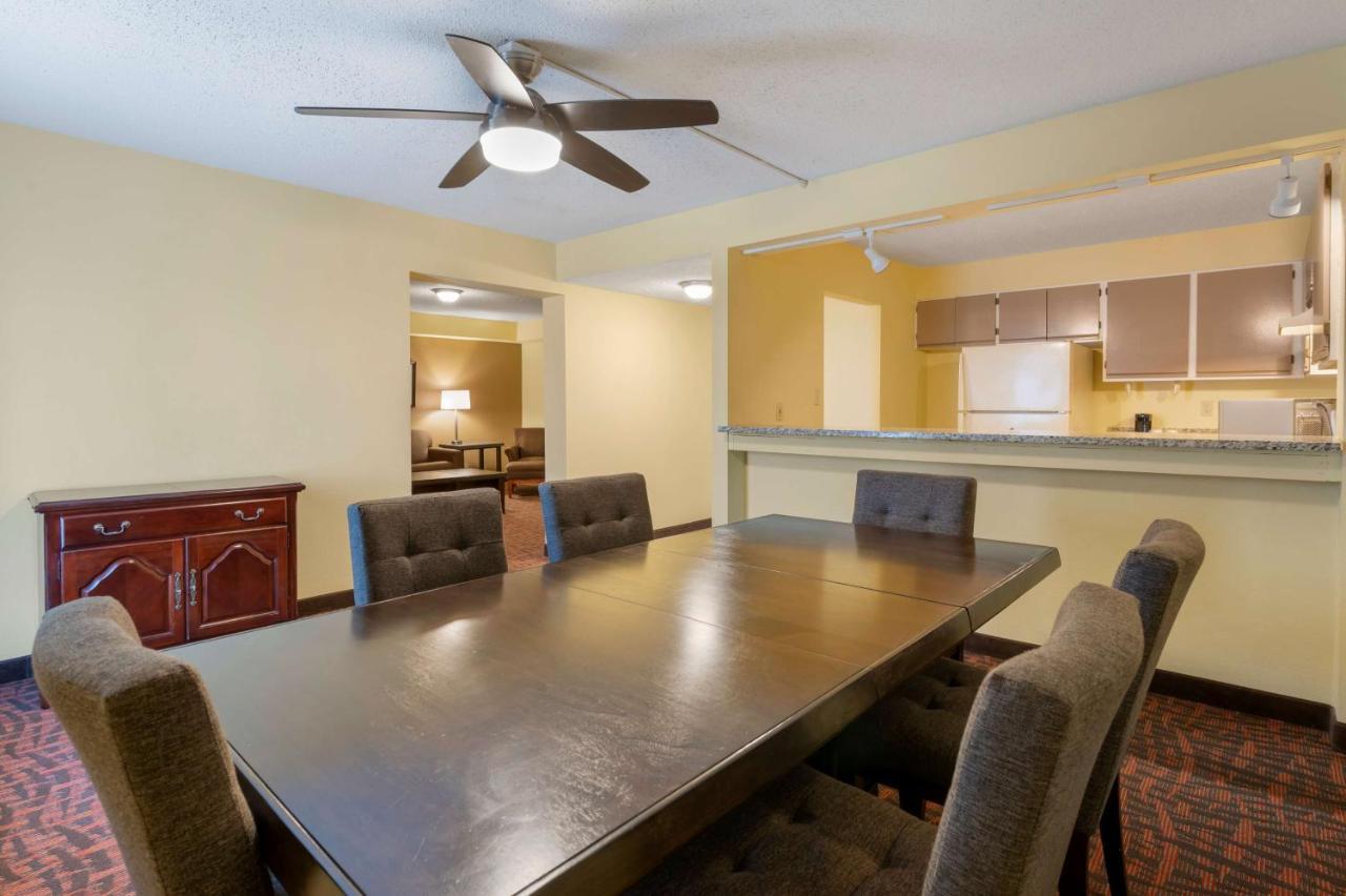 Best Western Louisville East Inn & Suites Dış mekan fotoğraf