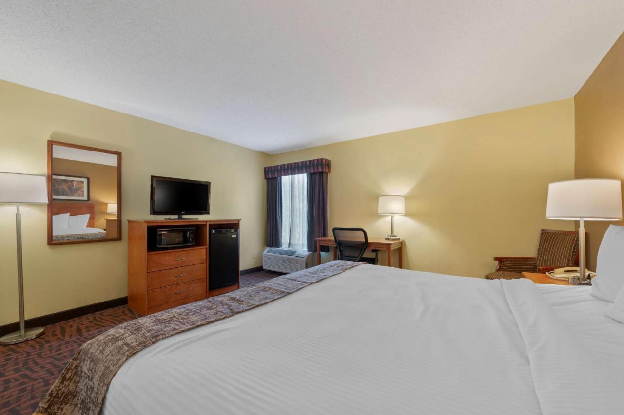 Best Western Louisville East Inn & Suites Dış mekan fotoğraf
