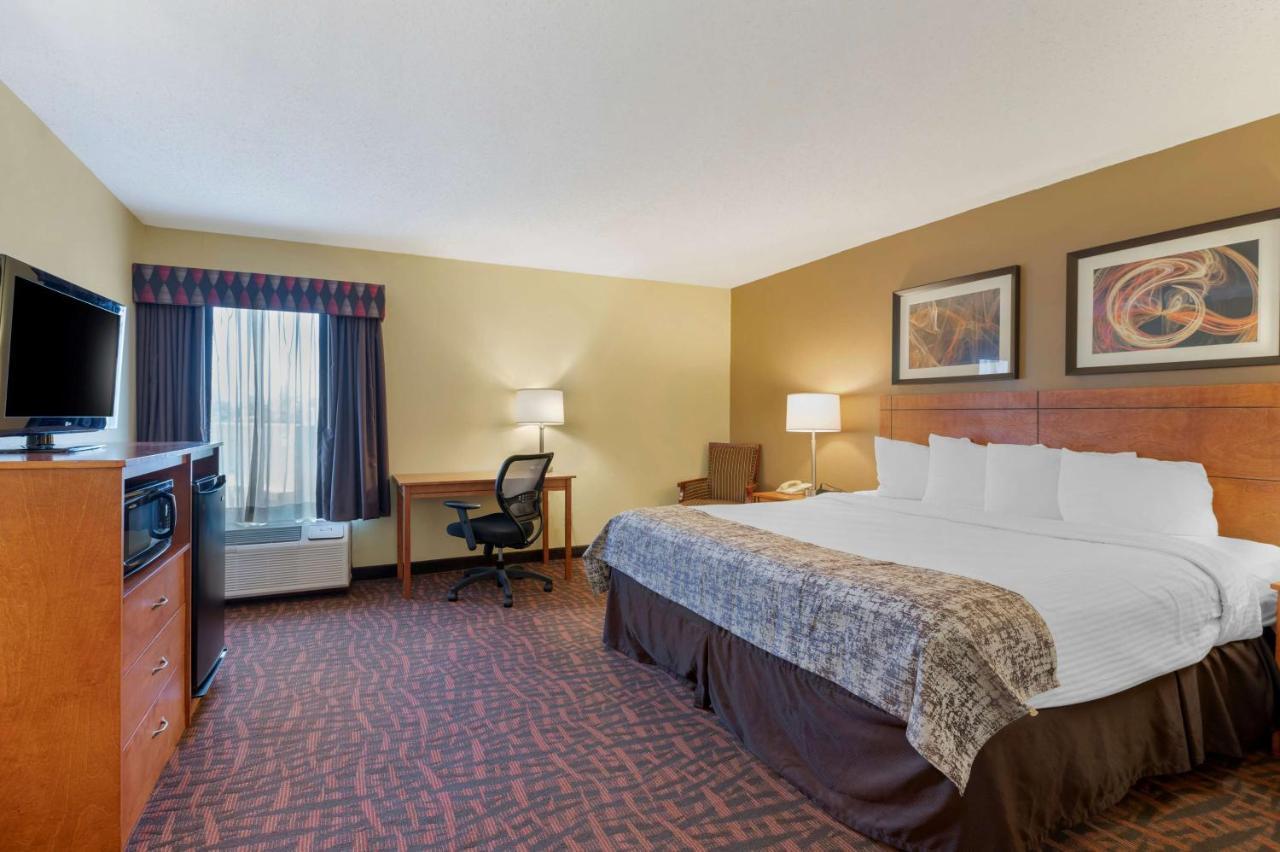 Best Western Louisville East Inn & Suites Dış mekan fotoğraf
