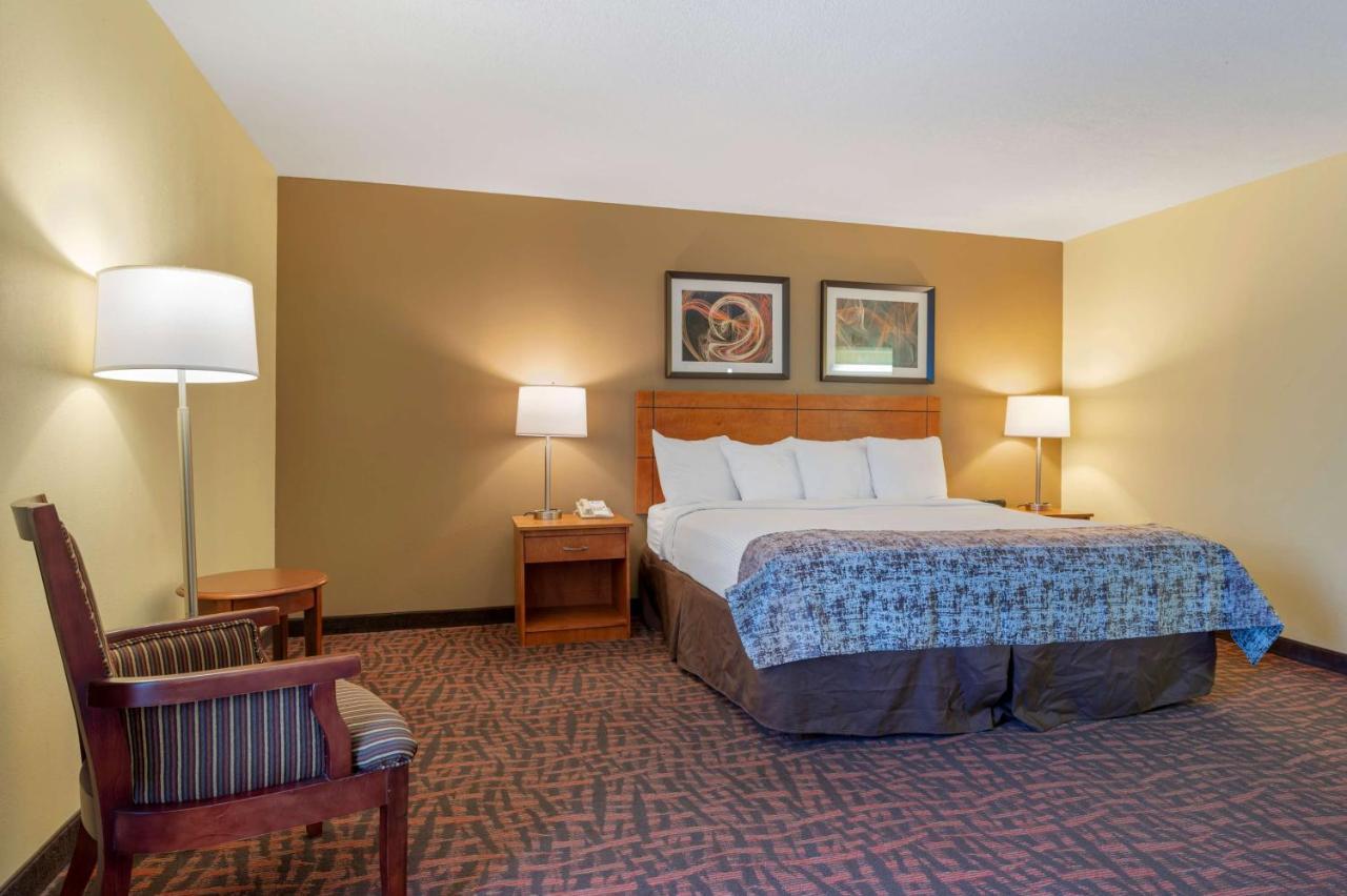 Best Western Louisville East Inn & Suites Dış mekan fotoğraf