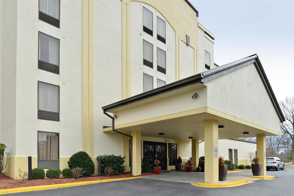 Best Western Louisville East Inn & Suites Dış mekan fotoğraf