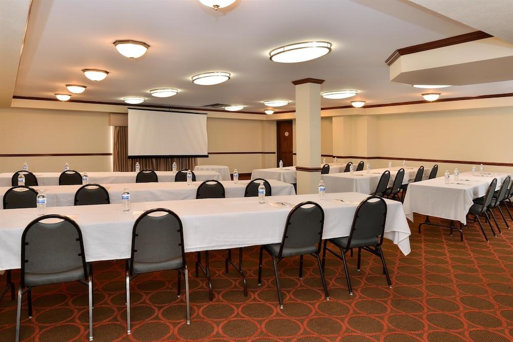Best Western Louisville East Inn & Suites Dış mekan fotoğraf