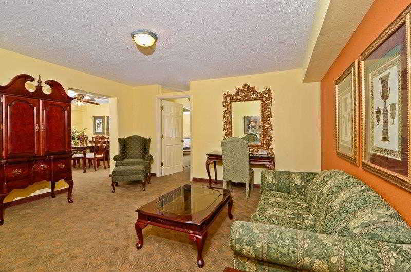Best Western Louisville East Inn & Suites Dış mekan fotoğraf